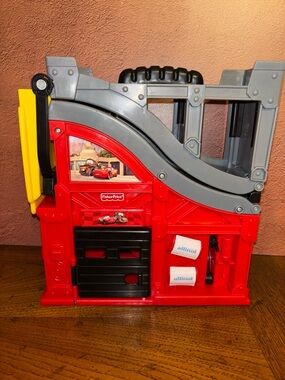 Fisher Price Little People Disney Pixar Cars Wheelies Ramp Speed n Sounds Ramp